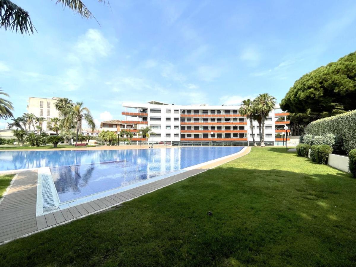Luxurycambrils Resort&Spa Extérieur photo