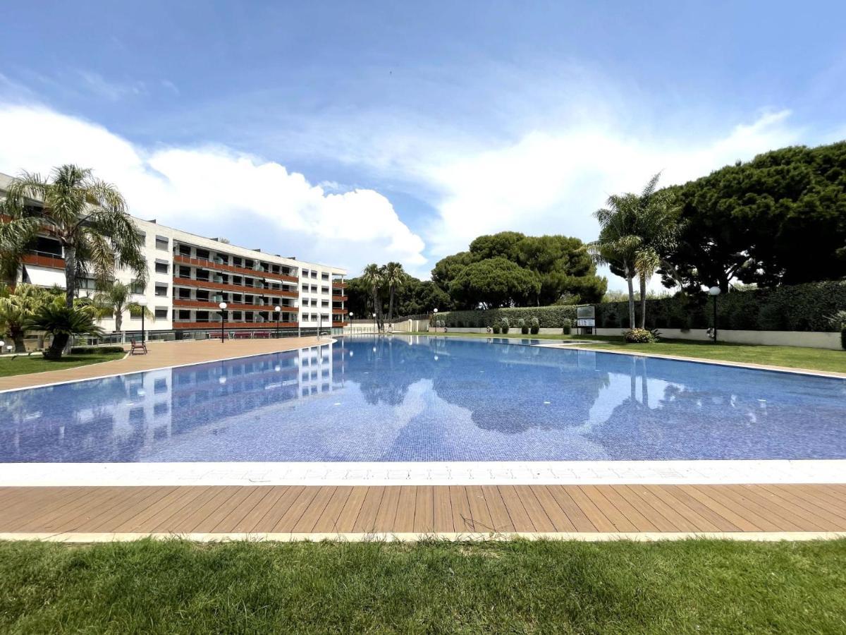 Luxurycambrils Resort&Spa Extérieur photo